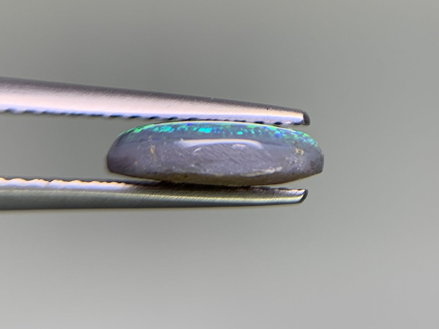 ブラックオパール　1.112ct　宝石ソーティング付き　9.8㎜×6.2㎜×2.9㎜　 ルース（ 裸石 ）　 1779Y