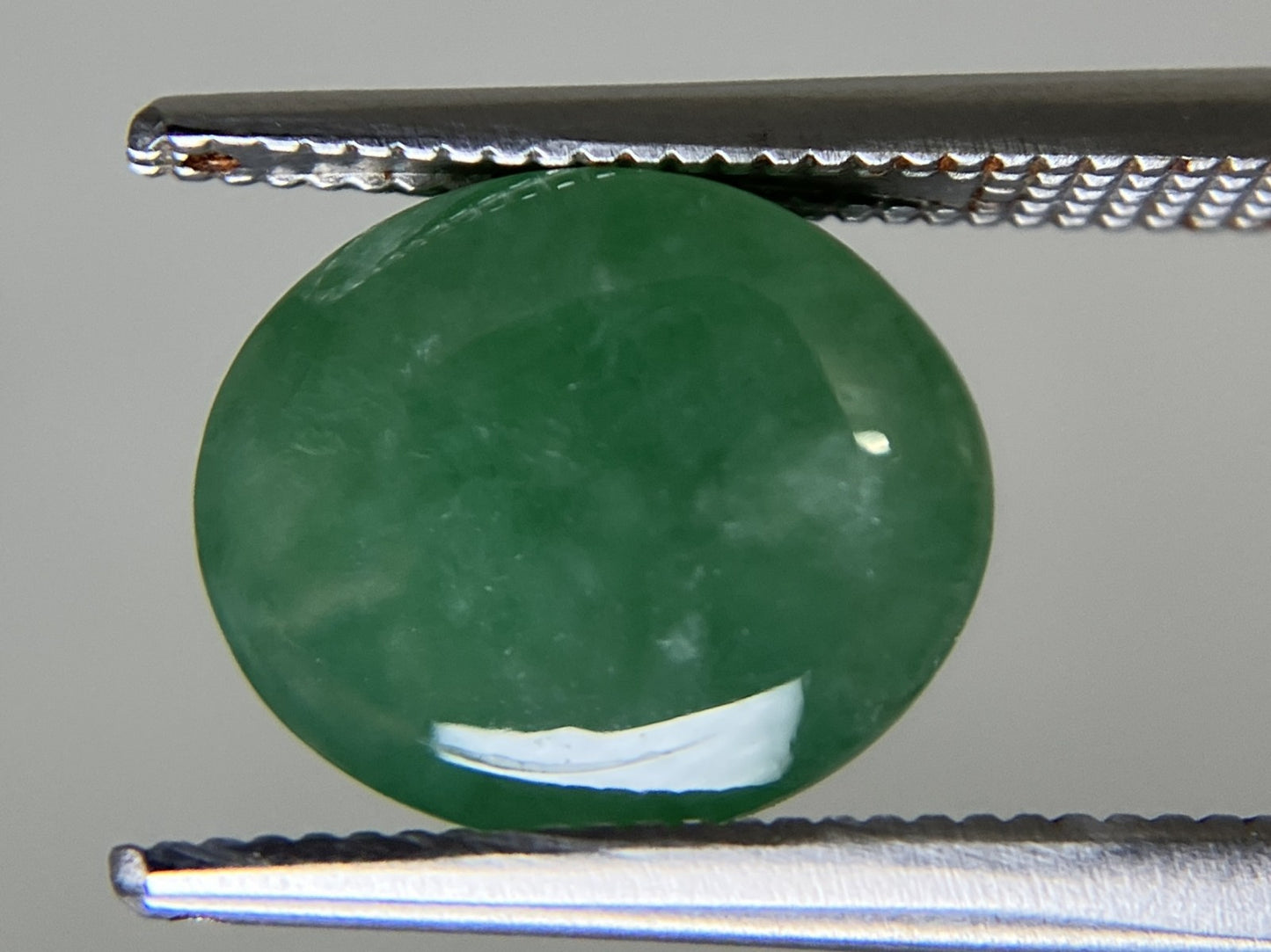 ヒスイ 翡翠 天然 4.795ct 宝石ソーティング付き 10.7㎜×8.9㎜×5.3㎜ ルース（ 裸石 ） 6214YY