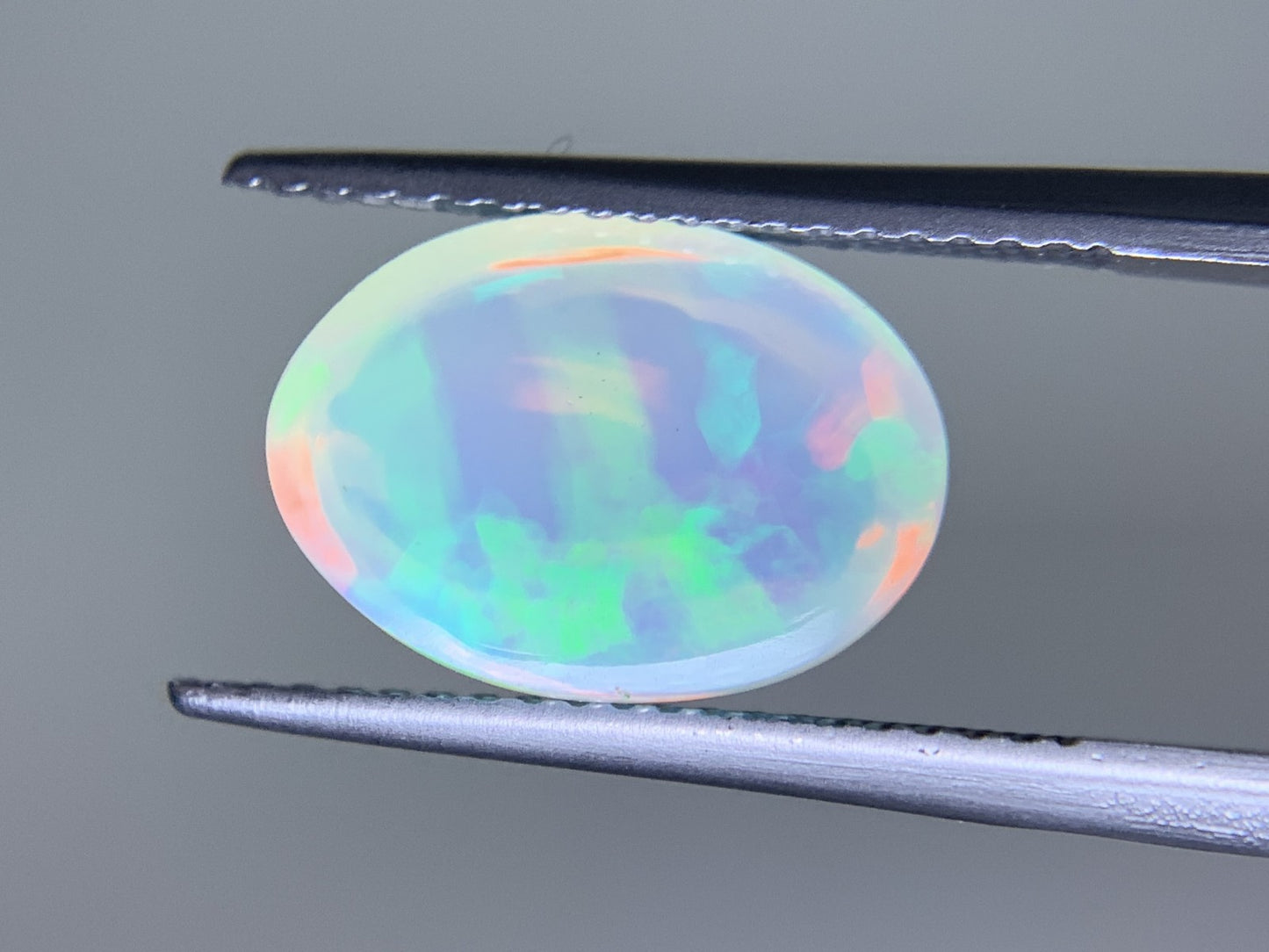 オパール 3.046ct  宝石ソーティング付き  12.3㎜×9.1㎜×6.0㎜  ルース（ 裸石 ） 4322Y