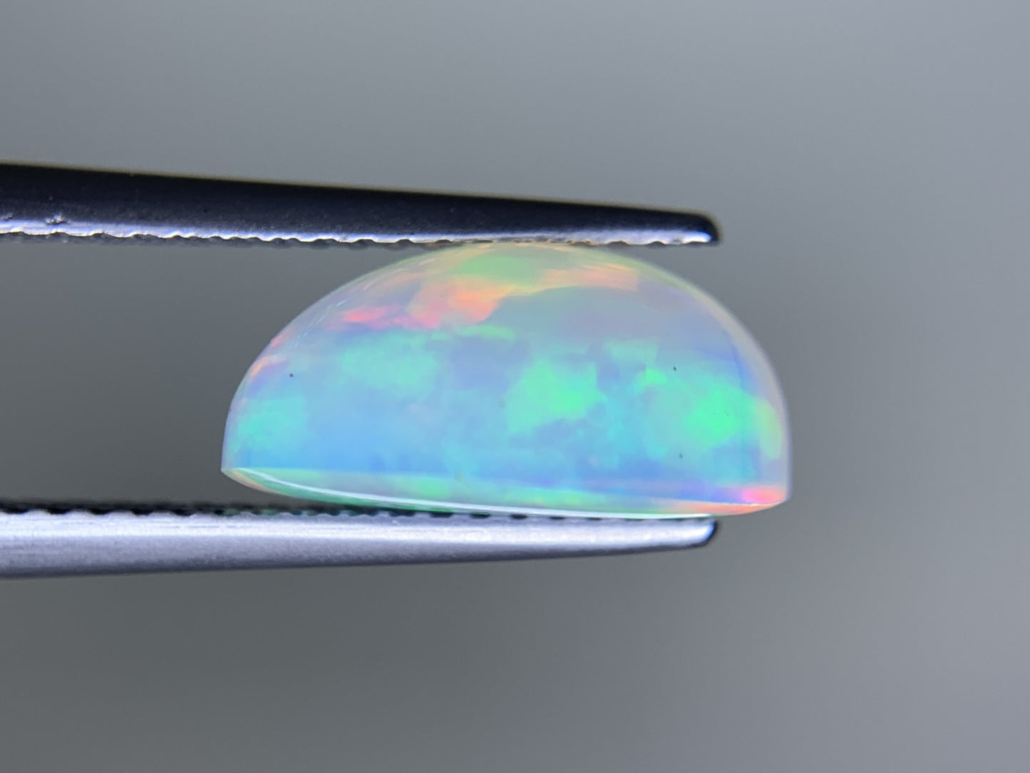 オパール 3.046ct  宝石ソーティング付き  12.3㎜×9.1㎜×6.0㎜  ルース（ 裸石 ） 4322Y