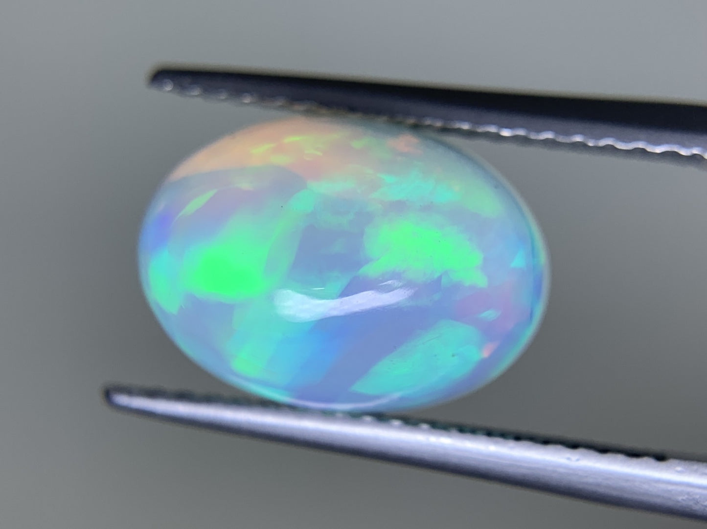オパール 3.046ct  宝石ソーティング付き  12.3㎜×9.1㎜×6.0㎜  ルース（ 裸石 ） 4322Y