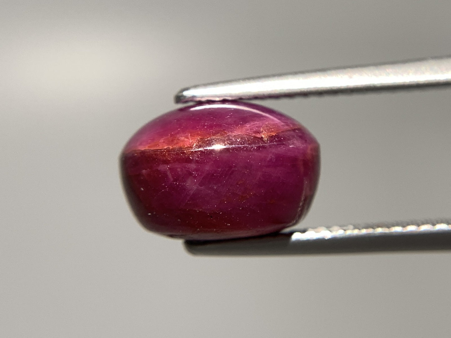 スタールビー 天然 10.203ct 宝石ソーティング付き 11.6㎜×9.8㎜×7.7㎜ ルース（ 裸石 ） 7407Y