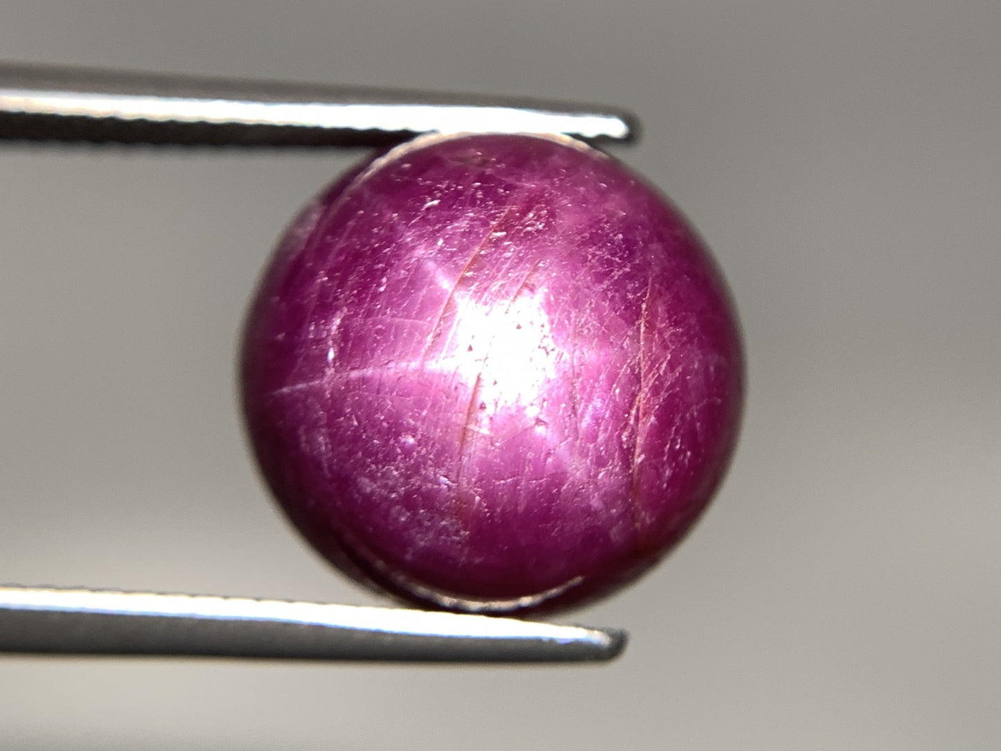 スタールビー 天然 19.585ct 宝石ソーティング付き 14.1㎜×13.9㎜×9.3㎜ ルース（ 裸石 ） 7408Y