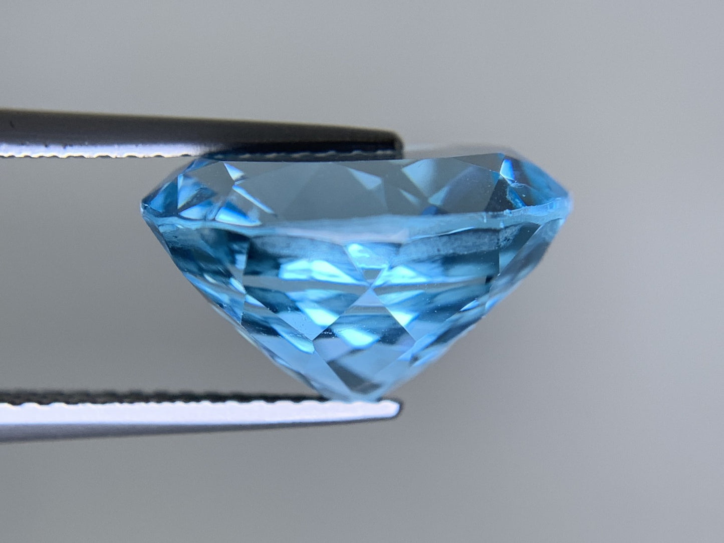 ブルートパーズ 天然 10.342ct 宝石ソーティング付き 14.0㎜×12.0㎜×8.4㎜ ルース（ 裸石 ） 6674Y