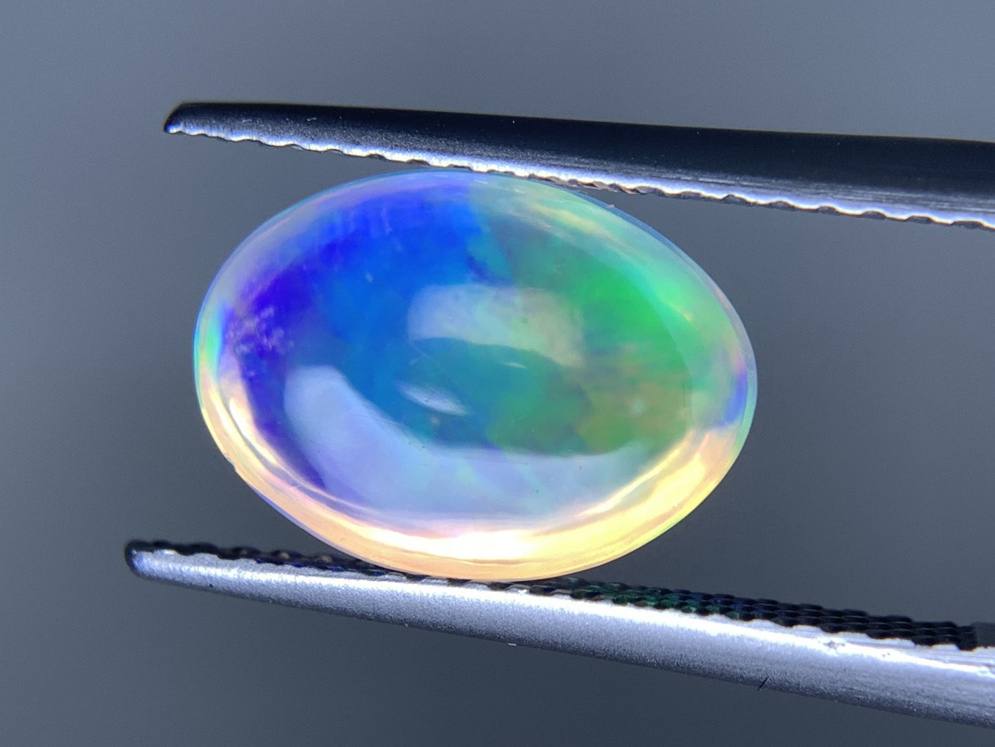ウォーターオパール 天然  2.691ct  宝石ソーティング付き  11.3㎜×8.1㎜×5.2㎜ ルース（ 裸石 ）  5412Y