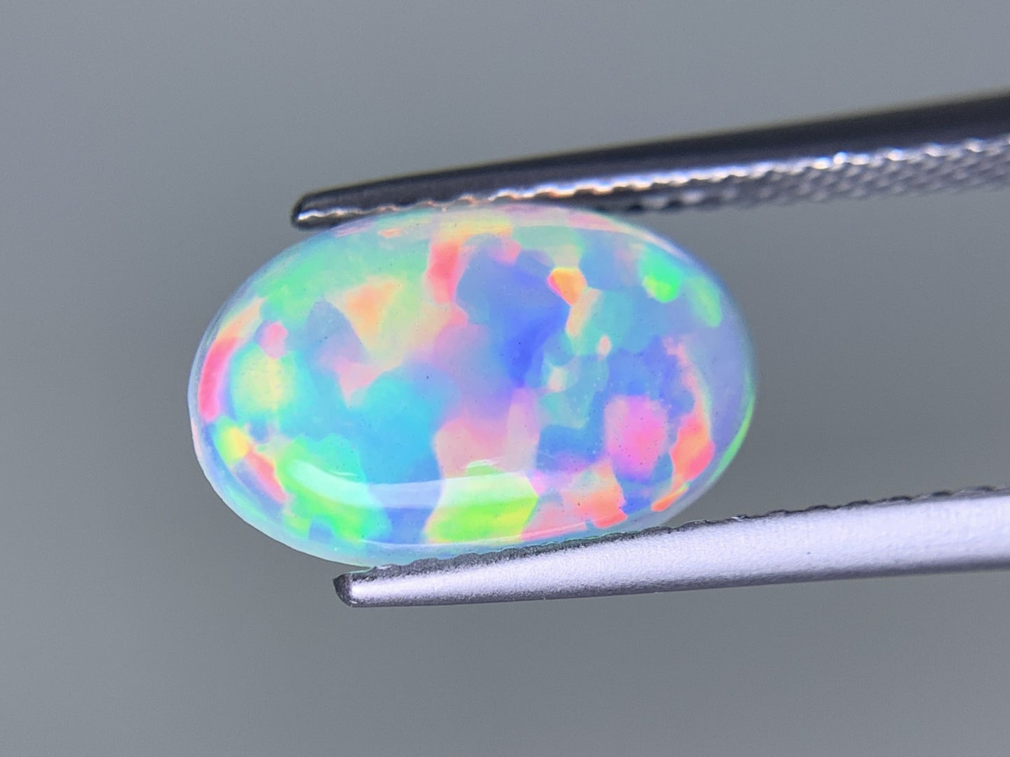 オパール 1.637ct 宝石ソーティング付き  11.9㎜×7.6㎜×3.5㎜  ルース（ 裸石 ） 3350Y