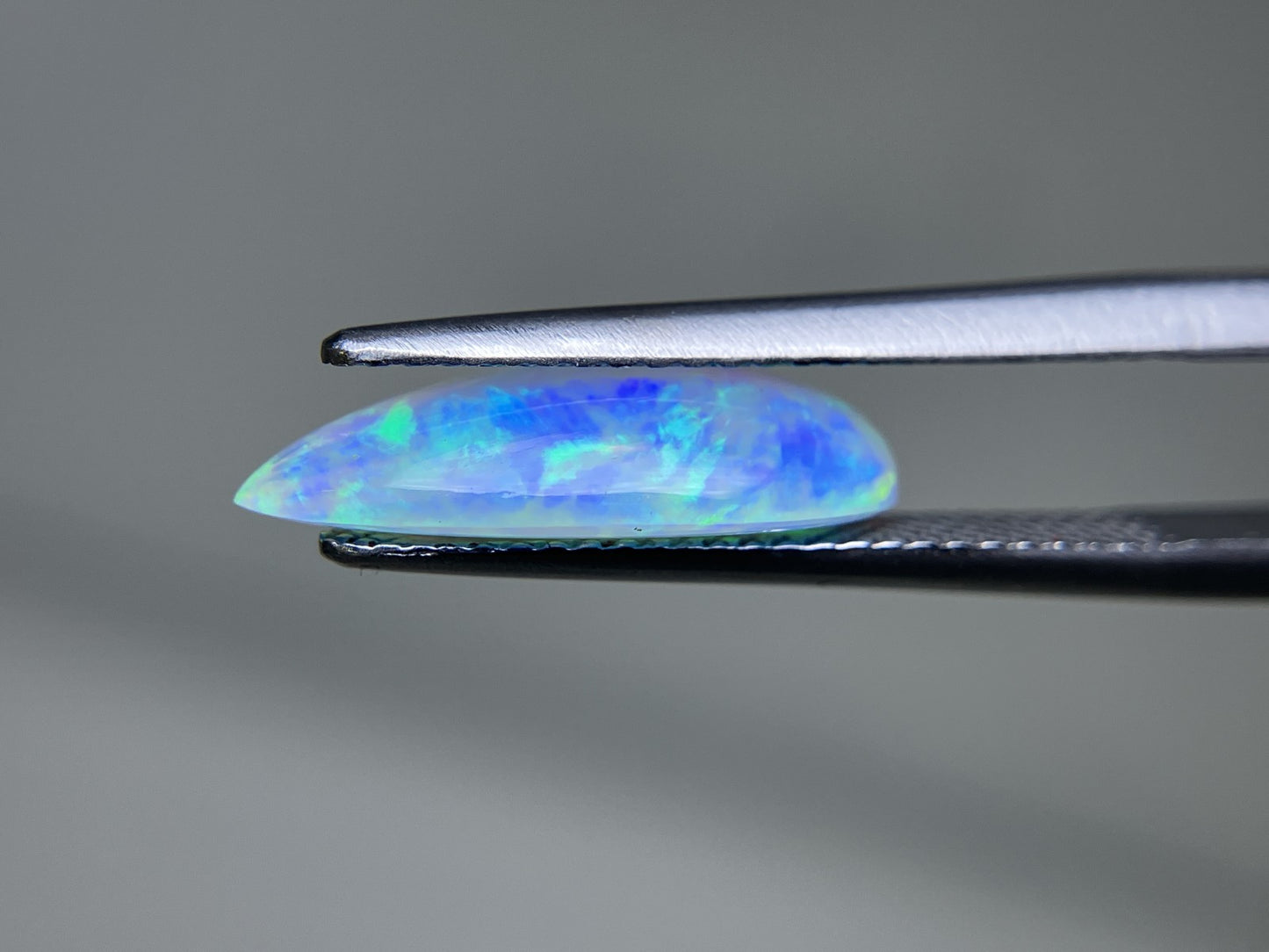オパール 2.213ct 宝石ソーティング付き  15.3㎜×7.5㎜×4.0㎜  ルース（ 裸石 ） 3941YY