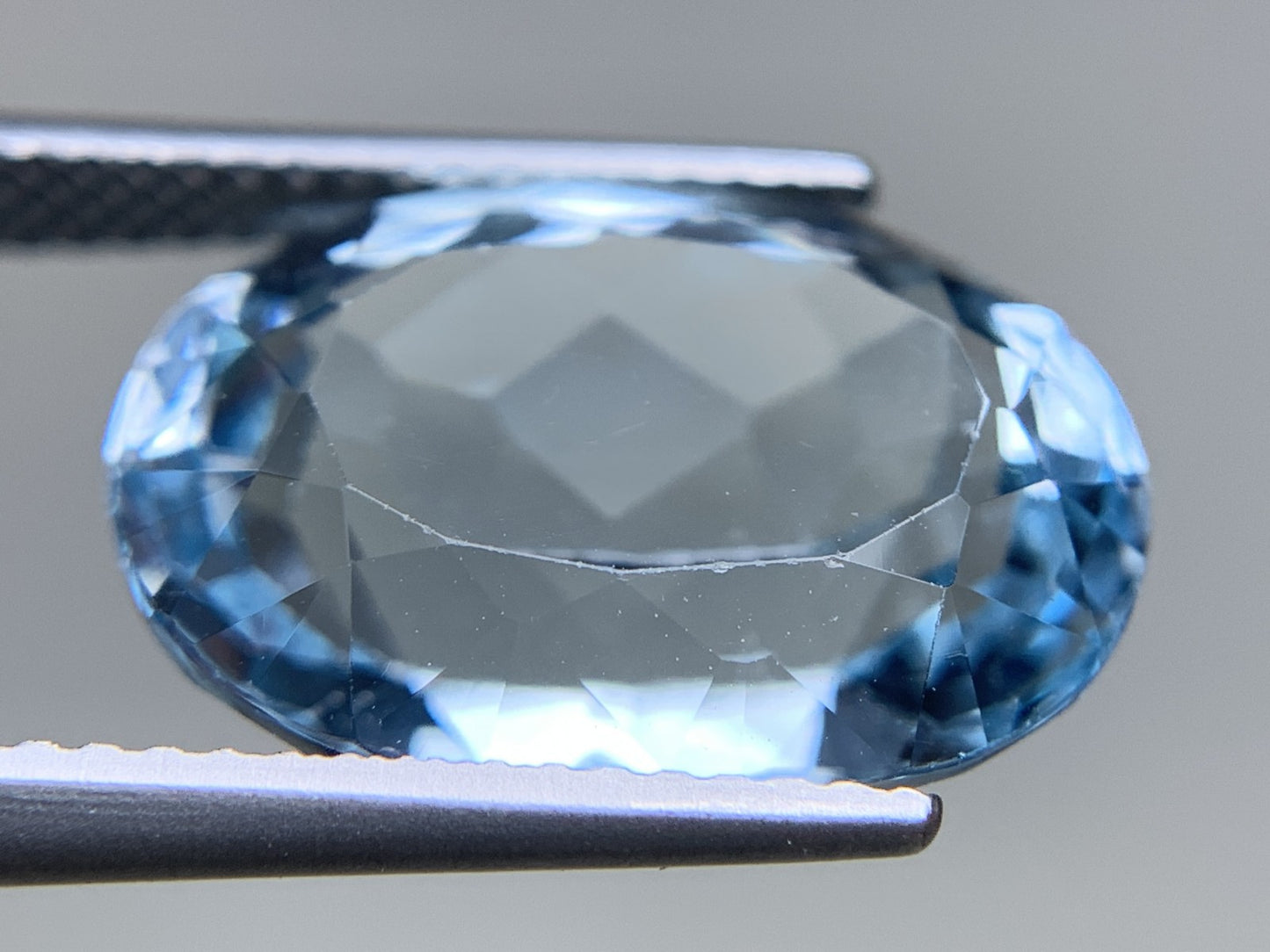 ブルートパーズ 天然 12.344ct 宝石ソーティング付き 16.0㎜×12.1㎜×7.9㎜ ルース（ 裸石 ） 6672Y