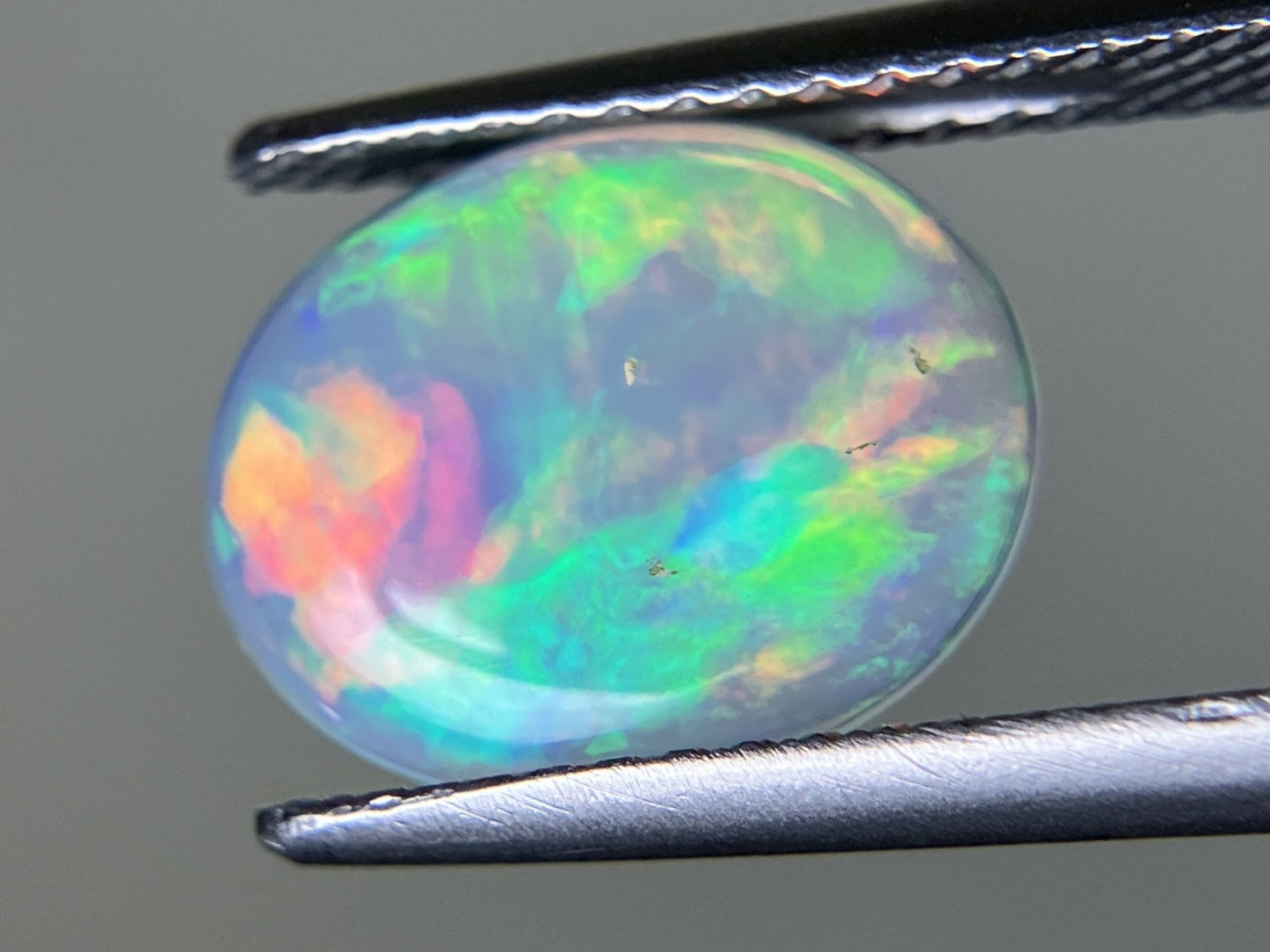オパール 1.377ct 宝石ソーティング付き  11.0㎜×8.9㎜×2.7㎜  ルース（ 裸石 ） 3930YY