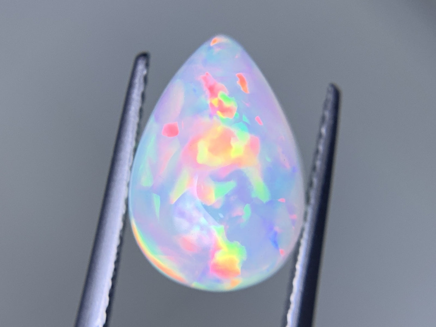 オパール 3.418ct 宝石ソーティング付き  13.1㎜×9.3㎜×6.1㎜  ルース（ 裸石 ） 3363Y