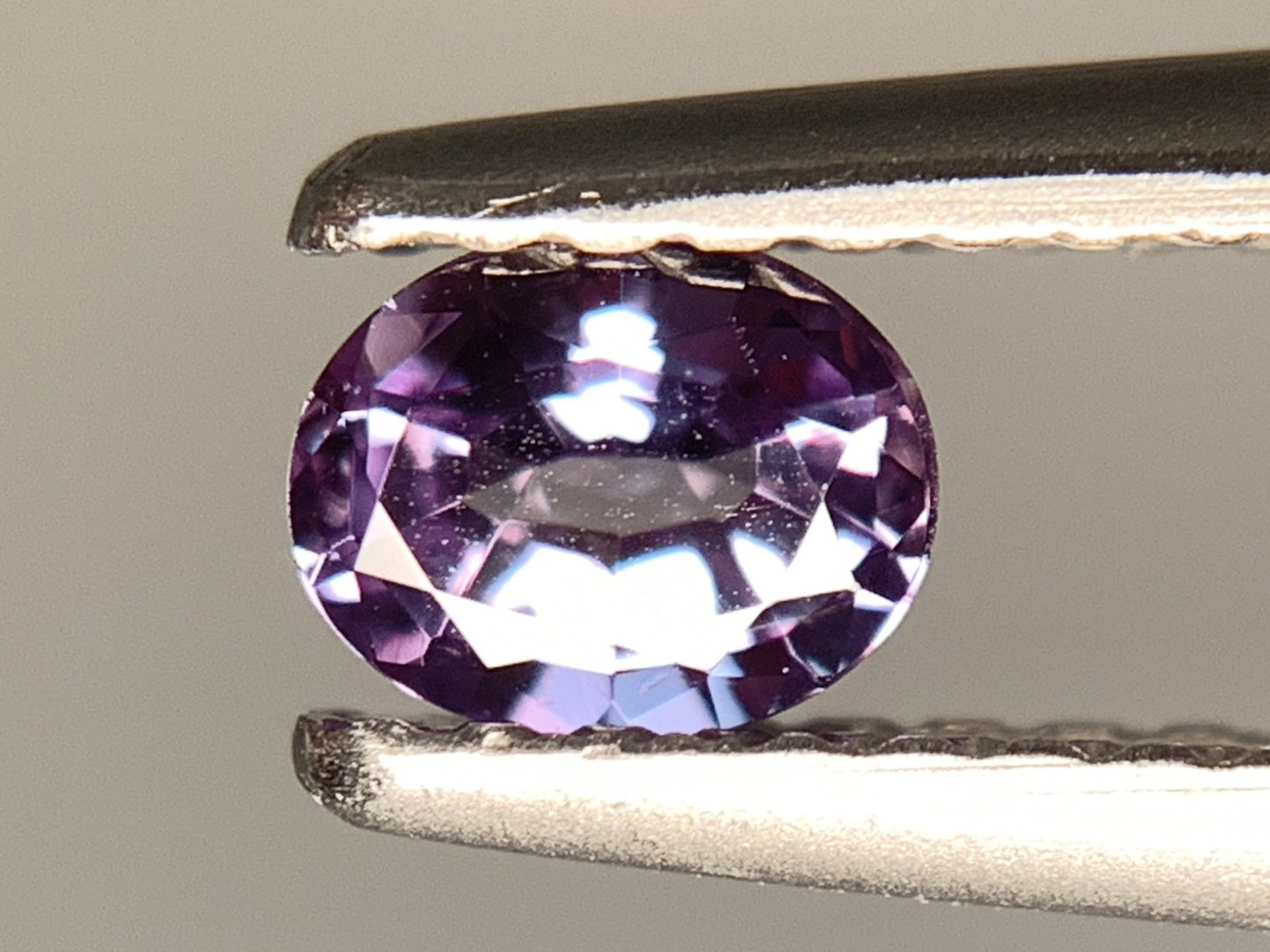アレキサンドライト 天然 0.317ct 中央宝石ソーティング付き 4.69㎜×3.80㎜×2.37㎜ ルース（ 裸石 ） 7275Y