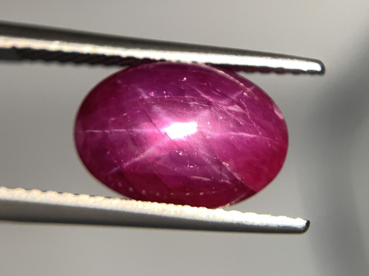 スタールビー 天然  7.229ct  宝石ソーティング付き  11.4㎜×8.1㎜×6.8㎜ ルース（ 裸石 ）  5641Y