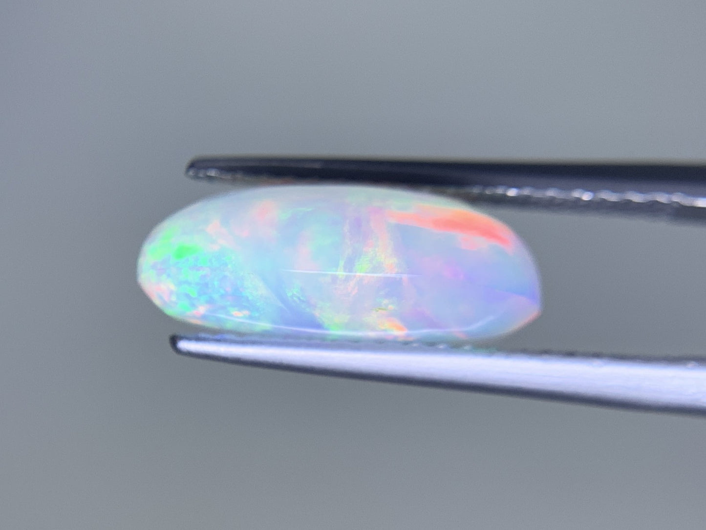 オパール 3.716ct 宝石ソーティング付き  13.6㎜×10.6㎜×5.3㎜  ルース（ 裸石 ） 3381Y
