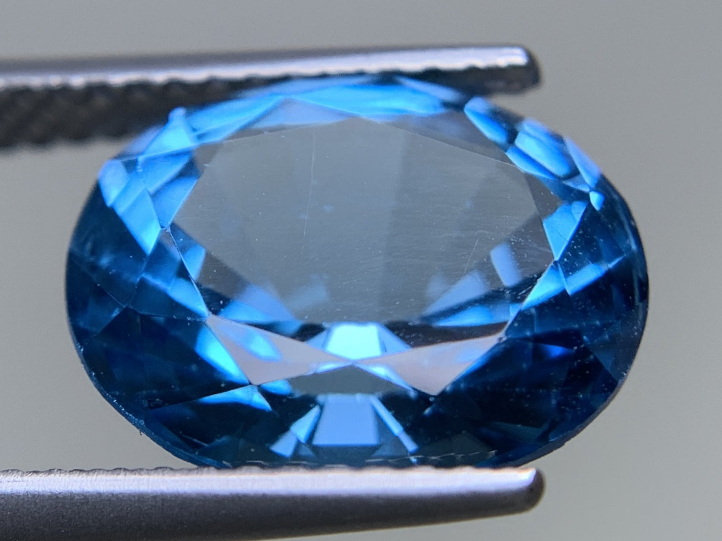 ブルートパーズ 天然 5.488ct 宝石ソーティング付き 12.0㎜×10.1㎜×6.2㎜ ルース（ 裸石 ） 6668Y