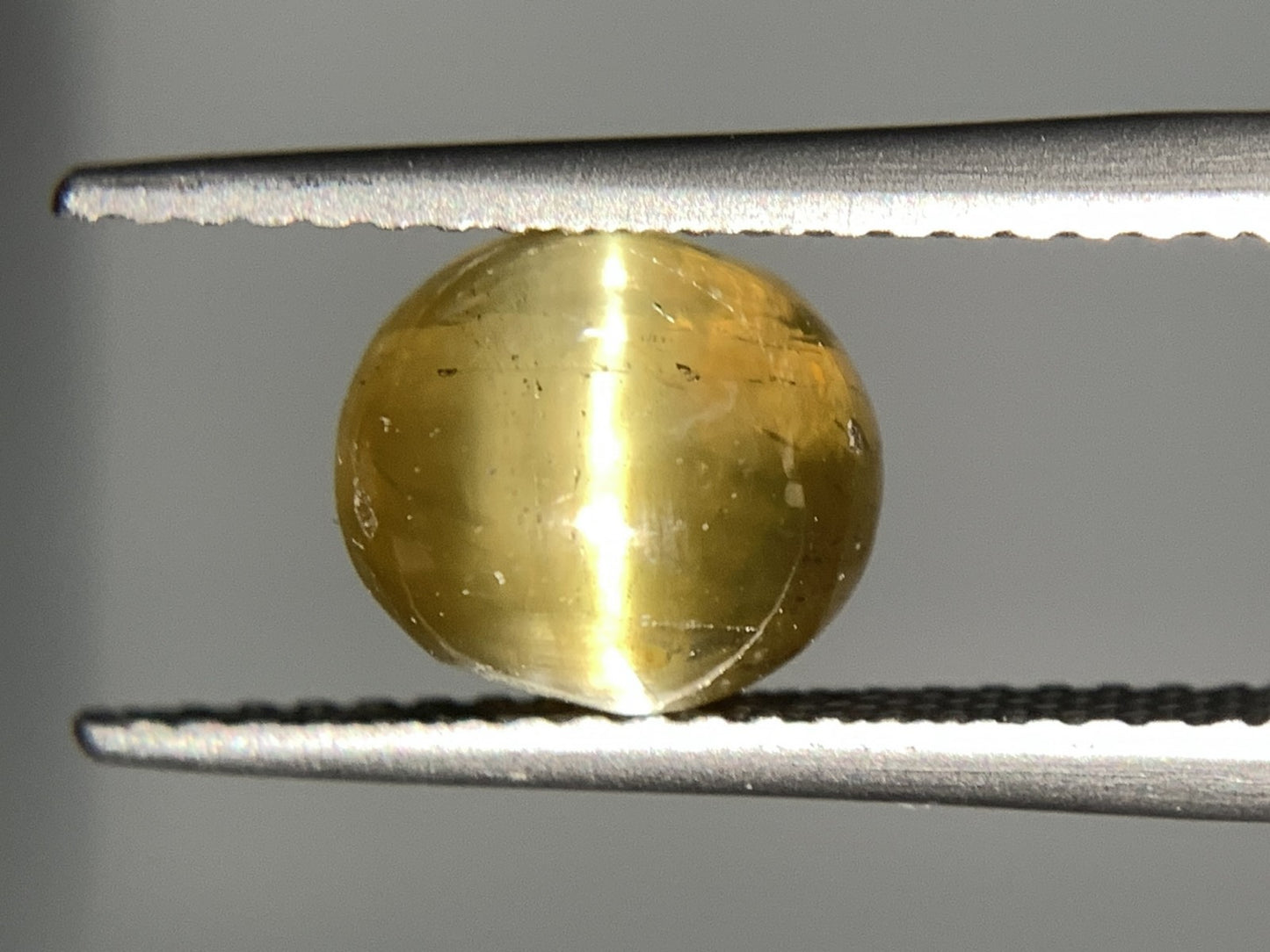 クリソベリルキャッツアイ 2.969ct  宝石ソーティング付き  7.5㎜×6.5㎜×5.5㎜  天然 ルース（ 裸石 ） 4695Y