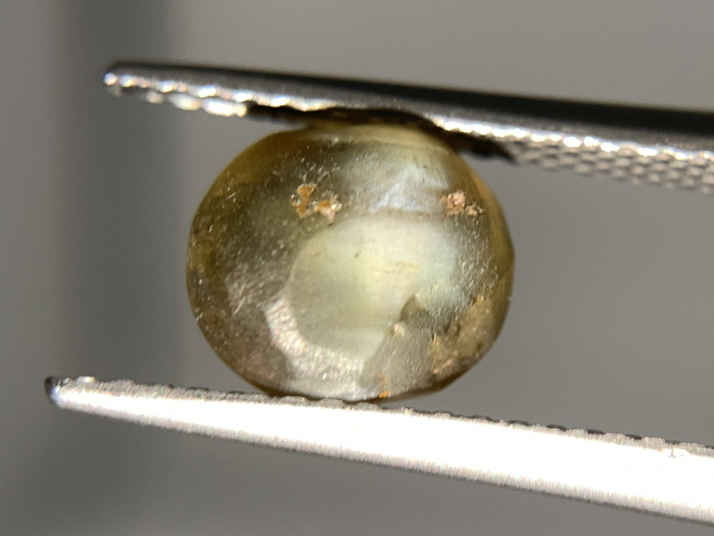 クリソベリルキャッツアイ 2.969ct  宝石ソーティング付き  7.5㎜×6.5㎜×5.5㎜  天然 ルース（ 裸石 ） 4695Y