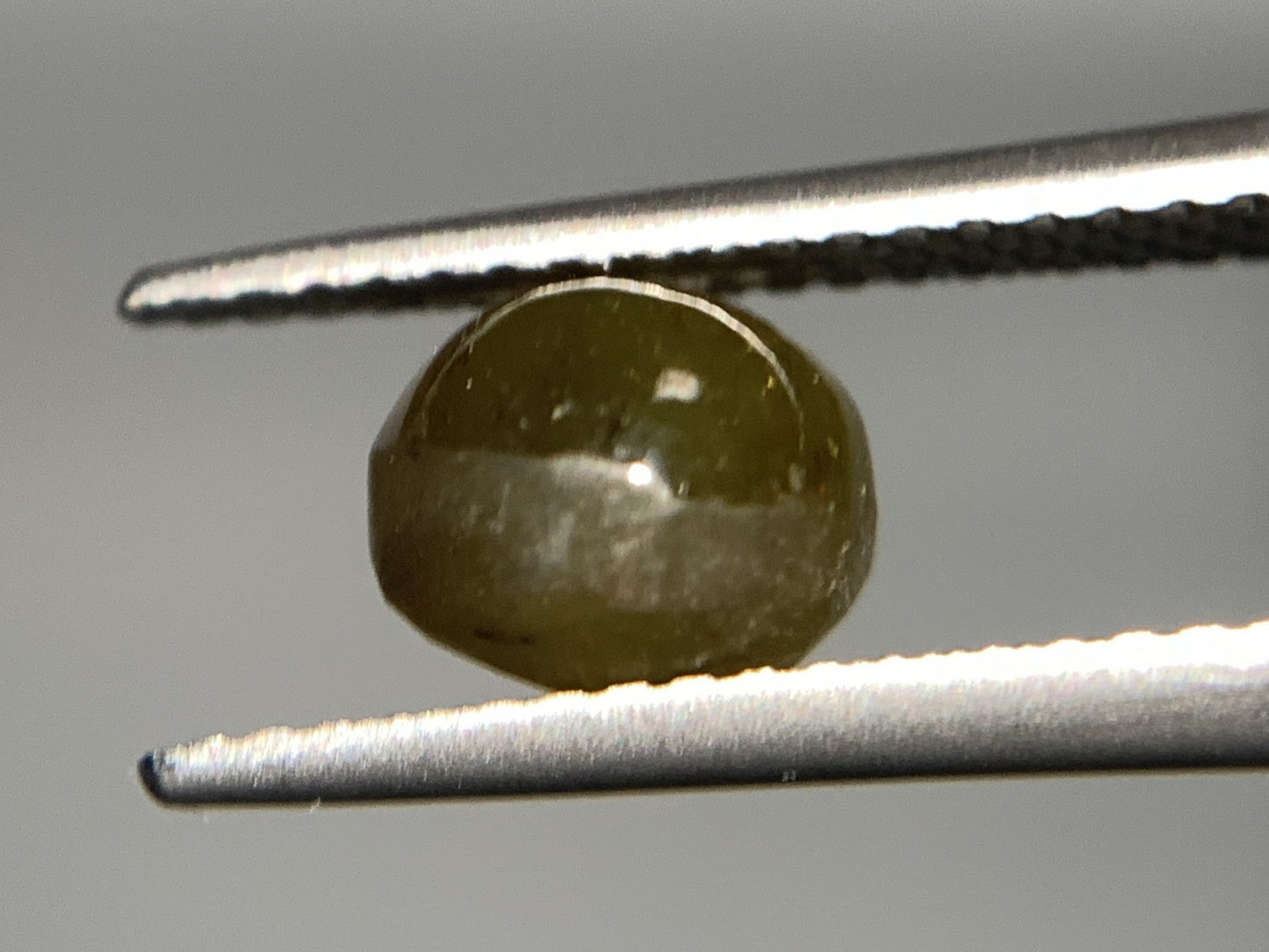 クリソベリルキャッツアイ 2.969ct  宝石ソーティング付き  7.5㎜×6.5㎜×5.5㎜  天然 ルース（ 裸石 ） 4695Y