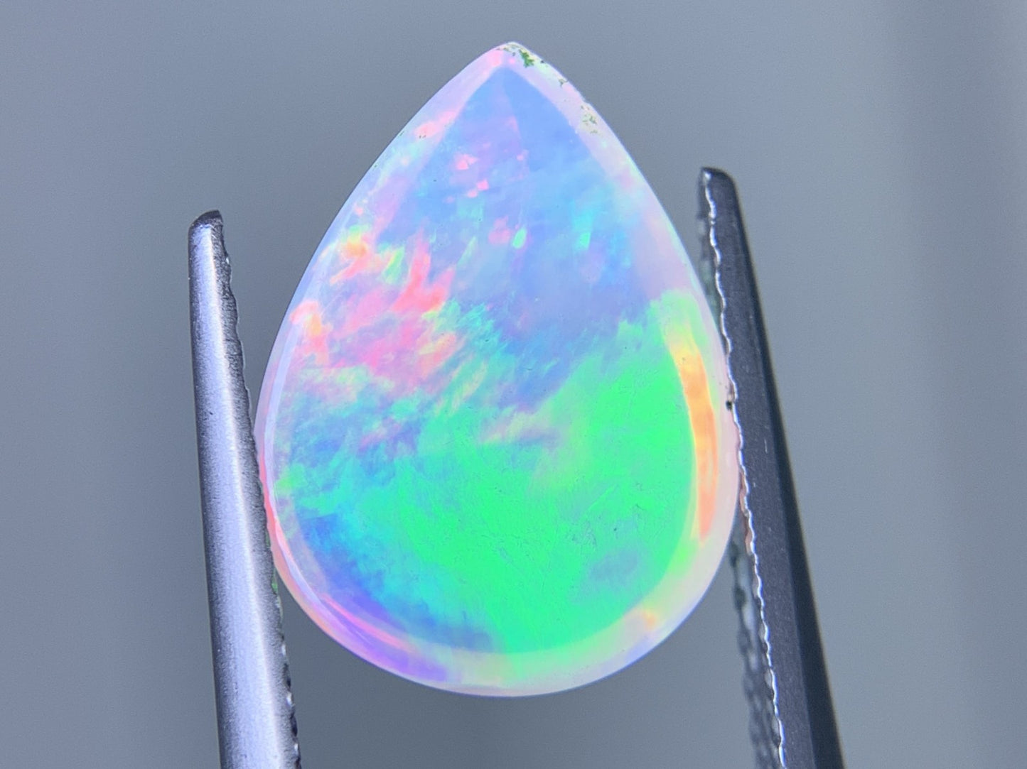 オパール 2.131ct 宝石ソーティング付き  12.1㎜×9.1㎜×4.3㎜  ルース（ 裸石 ） 3366Y