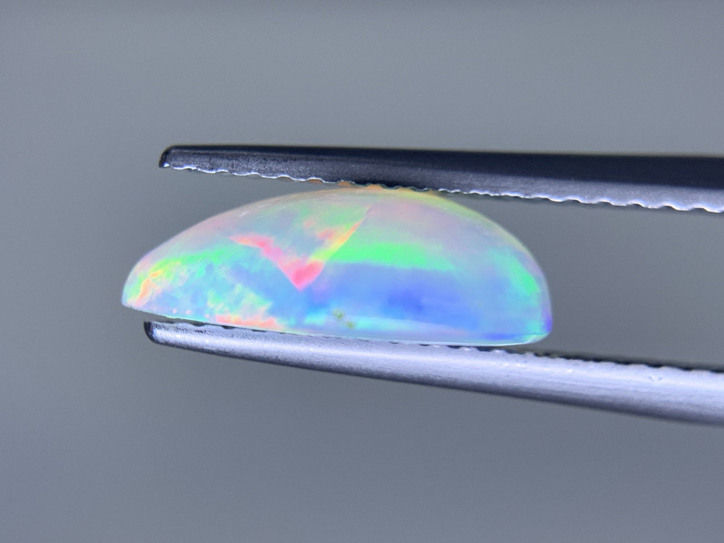 オパール 2.131ct 宝石ソーティング付き  12.1㎜×9.1㎜×4.3㎜  ルース（ 裸石 ） 3366Y