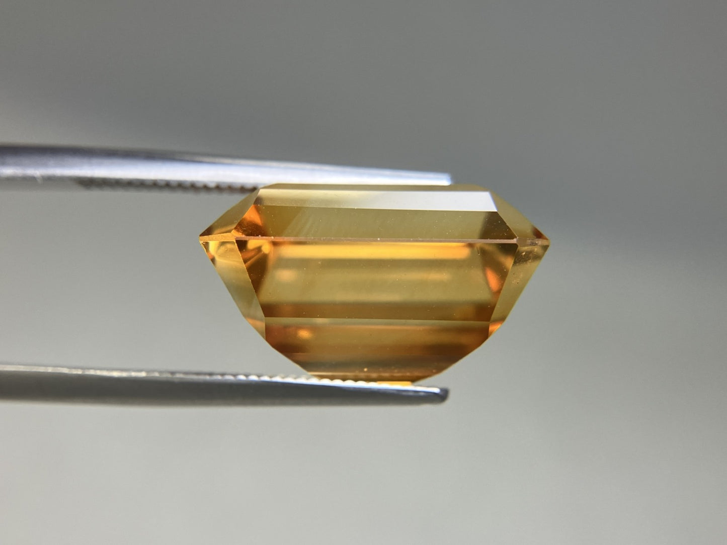 シトリン 天然 16.070ct 宝石ソーティング付き 16.3㎜×13.5㎜×9.7㎜ ルース（ 裸石 ） 6438YY