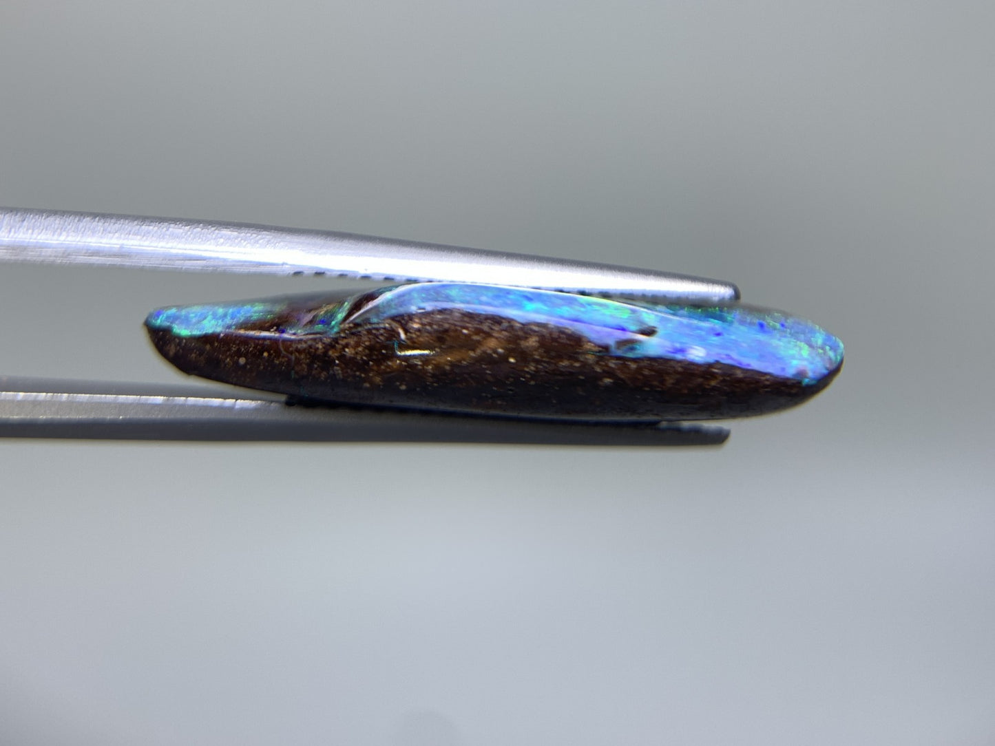 ボルダーオパール 10.165ct 宝石ソーティング付き  25.3㎜×10.5㎜×4.6㎜ ルース（ 裸石 ） 2302Y
