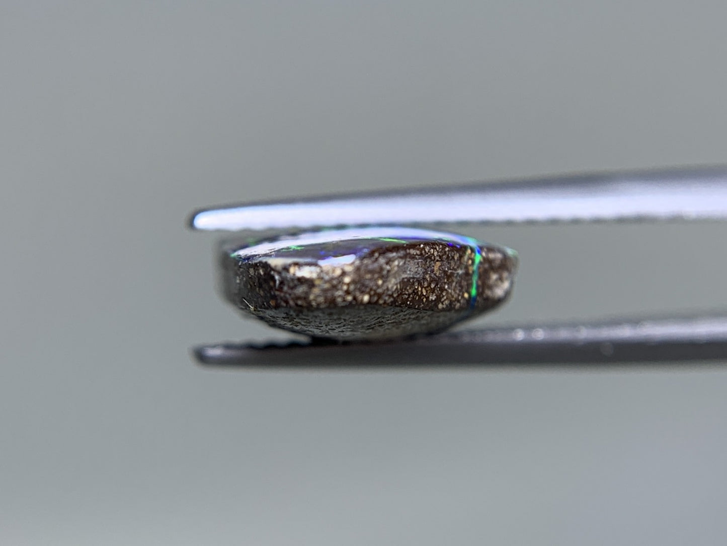 ボルダーオパール 天然 4.606ct 宝石ソーティング付き 17.7㎜×10.4㎜×3.9㎜ ルース（ 裸石 ） 8349Y