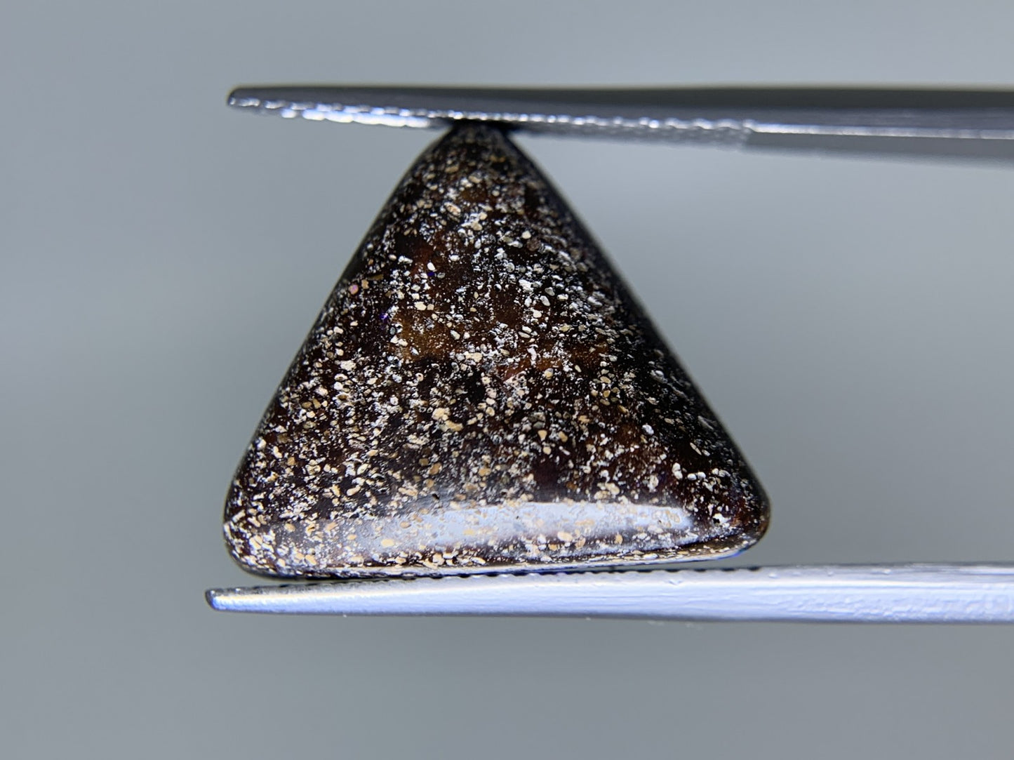 ボルダーオパール 天然 7.880ct 宝石ソーティング付き 15.2㎜×14.6㎜×4.9㎜ ルース（ 裸石 ） 8353Y