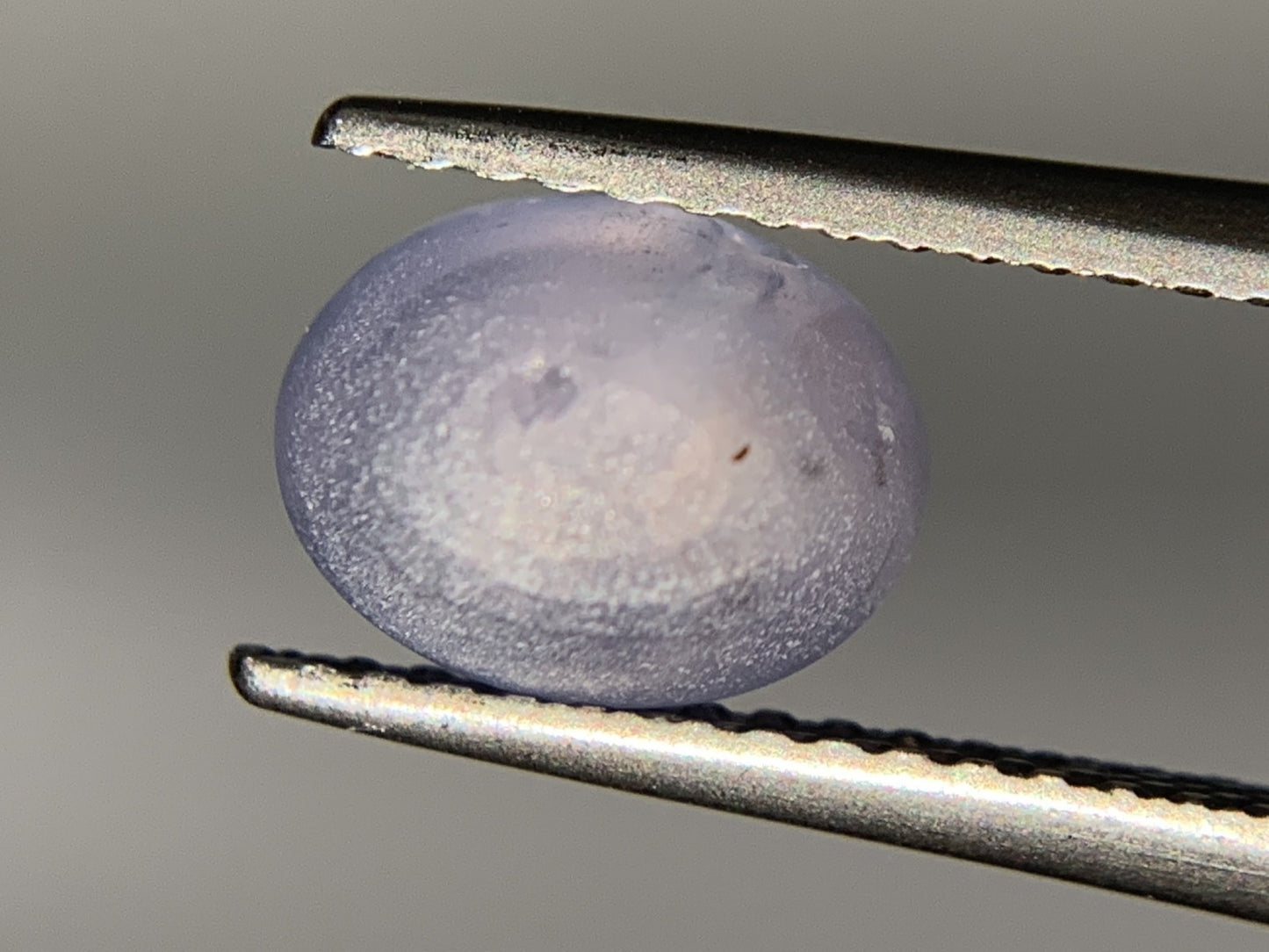 スターサファイア　2.486ct　宝石ソーティング付き　9㎜×6.2㎜×5.0㎜　 ルース（ 裸石 ）　 1784Y