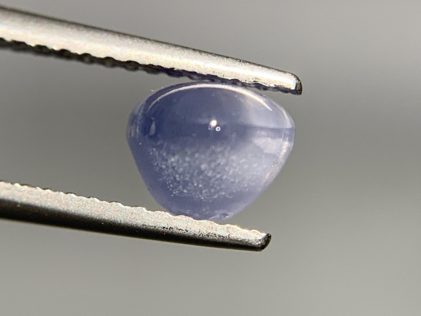 スターサファイア　2.486ct　宝石ソーティング付き　9㎜×6.2㎜×5.0㎜　 ルース（ 裸石 ）　 1784Y