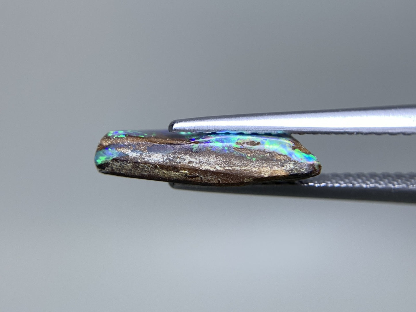 ボルダーオパール 天然 2.293ct 宝石ソーティング付き 14.0㎜×7.8㎜×3.1㎜ ルース（ 裸石 ） 7470Y