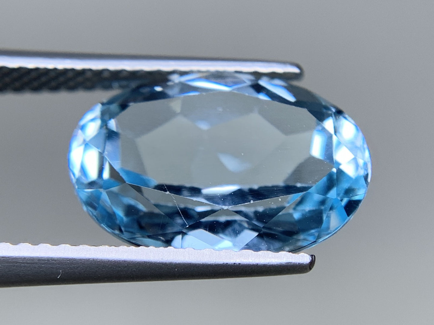 ブルートパーズ 天然 6.977ct 宝石ソーティング付き 14.0㎜×10.0㎜×6.3㎜ ルース（ 裸石 ） 6678Y