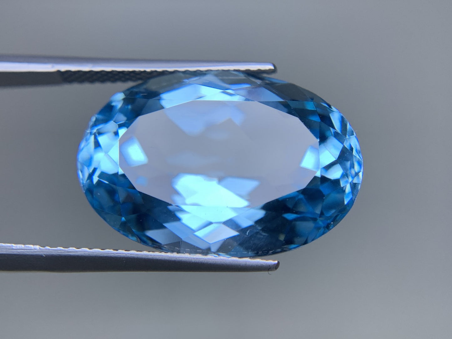 ブルートパーズ 天然 26.285ct 宝石ソーティング付き 20.9㎜×14.8㎜×10.6㎜ ルース（ 裸石 ） 6671Y