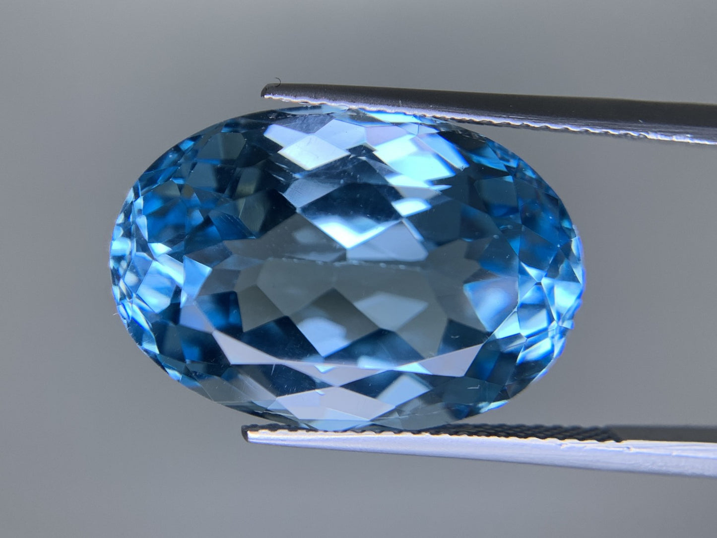 ブルートパーズ 天然 26.285ct 宝石ソーティング付き 20.9㎜×14.8㎜×10.6㎜ ルース（ 裸石 ） 6671Y
