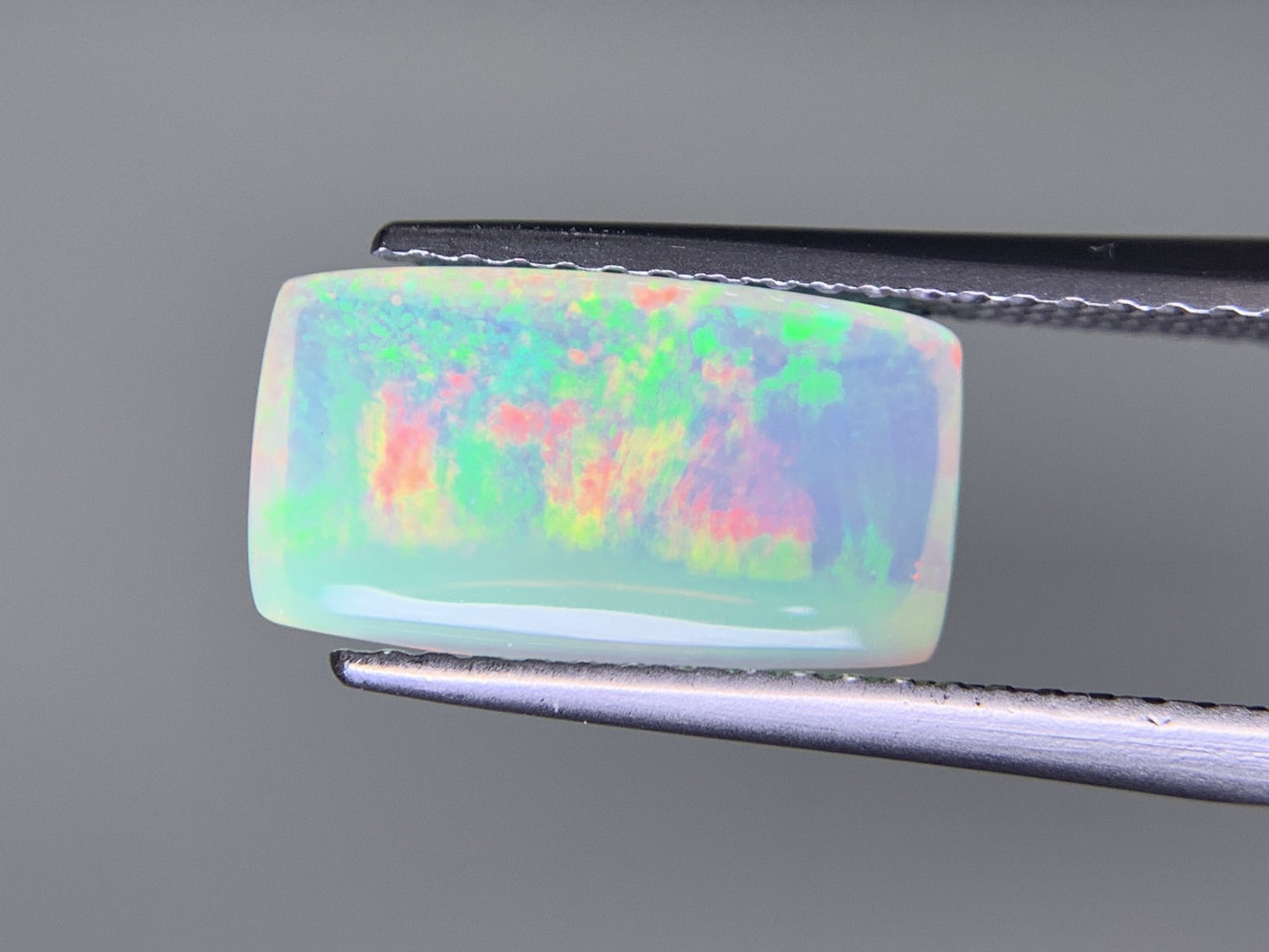 オパール 2.673ct 宝石ソーティング付き  12.6㎜×7.0㎜×5.2㎜  ルース（ 裸石 ） 3348Y