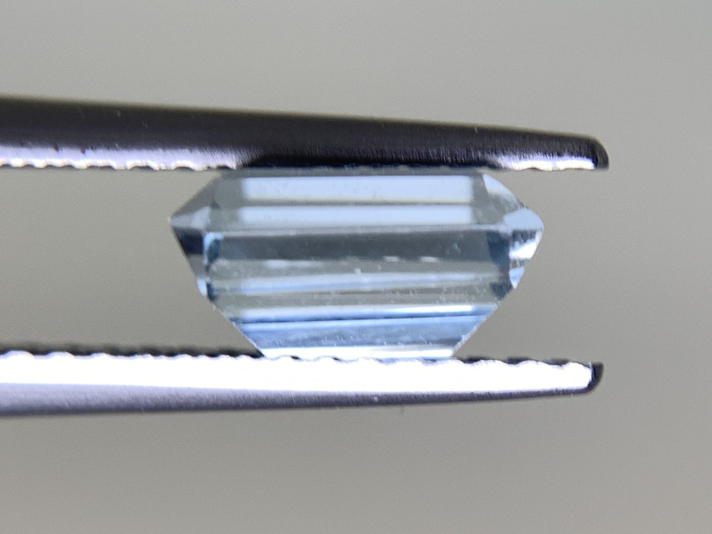アクアマリン 1.362ct  宝石ソーティング付き  7.4㎜×5.7㎜×4.0㎜  天然 ルース（ 裸石 ） 4770Y