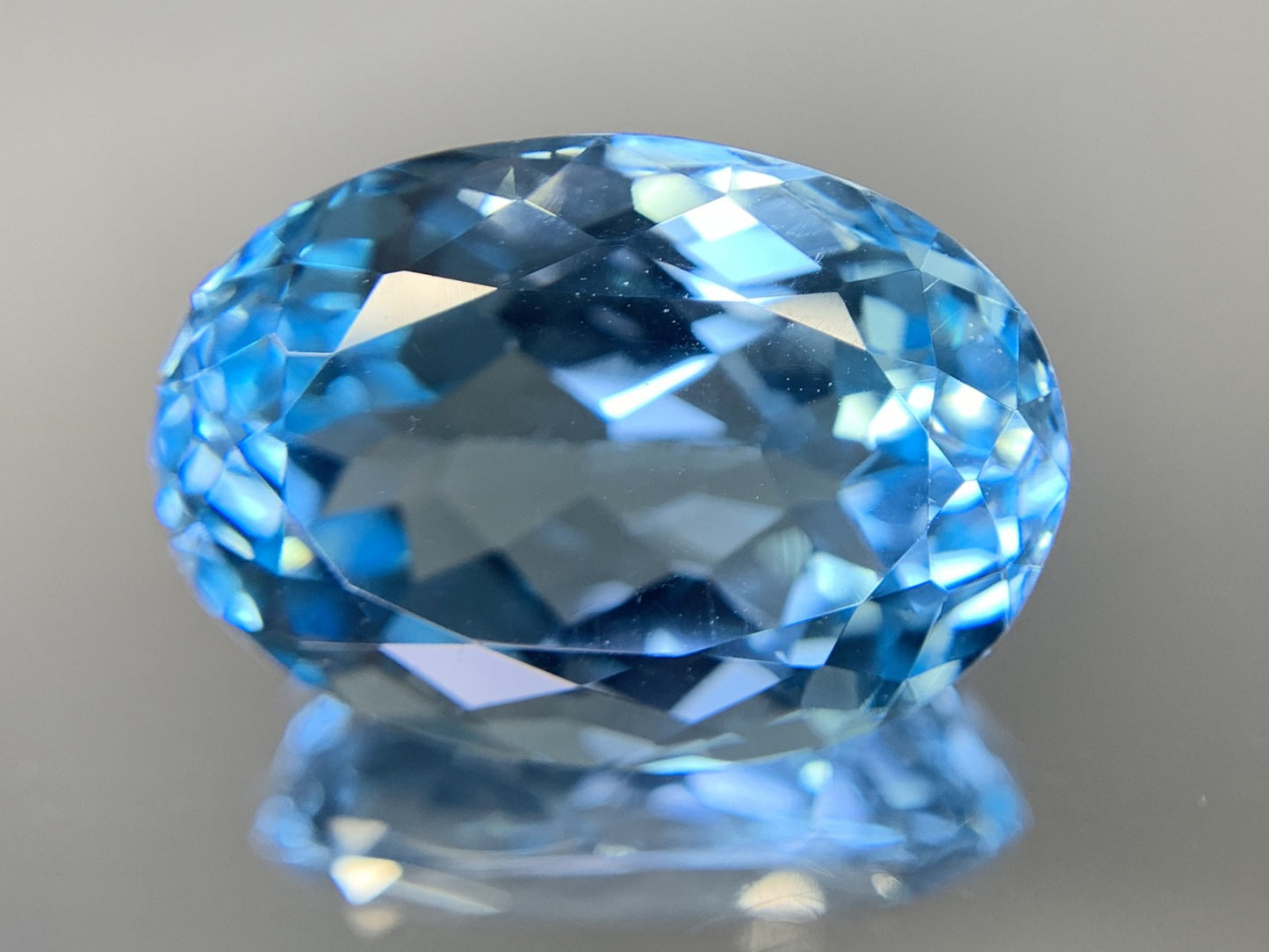 ブルートパーズ 天然 26.285ct 宝石ソーティング付き 20.9㎜×14.8㎜×10.6㎜ ルース（ 裸石 ） 6671Y