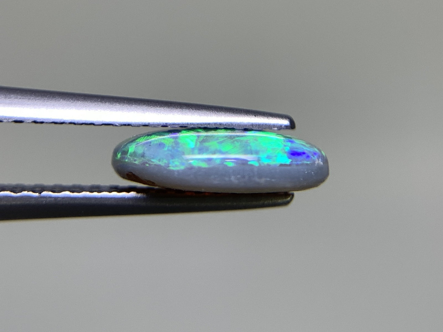 ブラックオパール 1.491ct 宝石ソーティング付き  10.0㎜×7.9㎜×2.8㎜ ルース（ 裸石 ） 2293Y