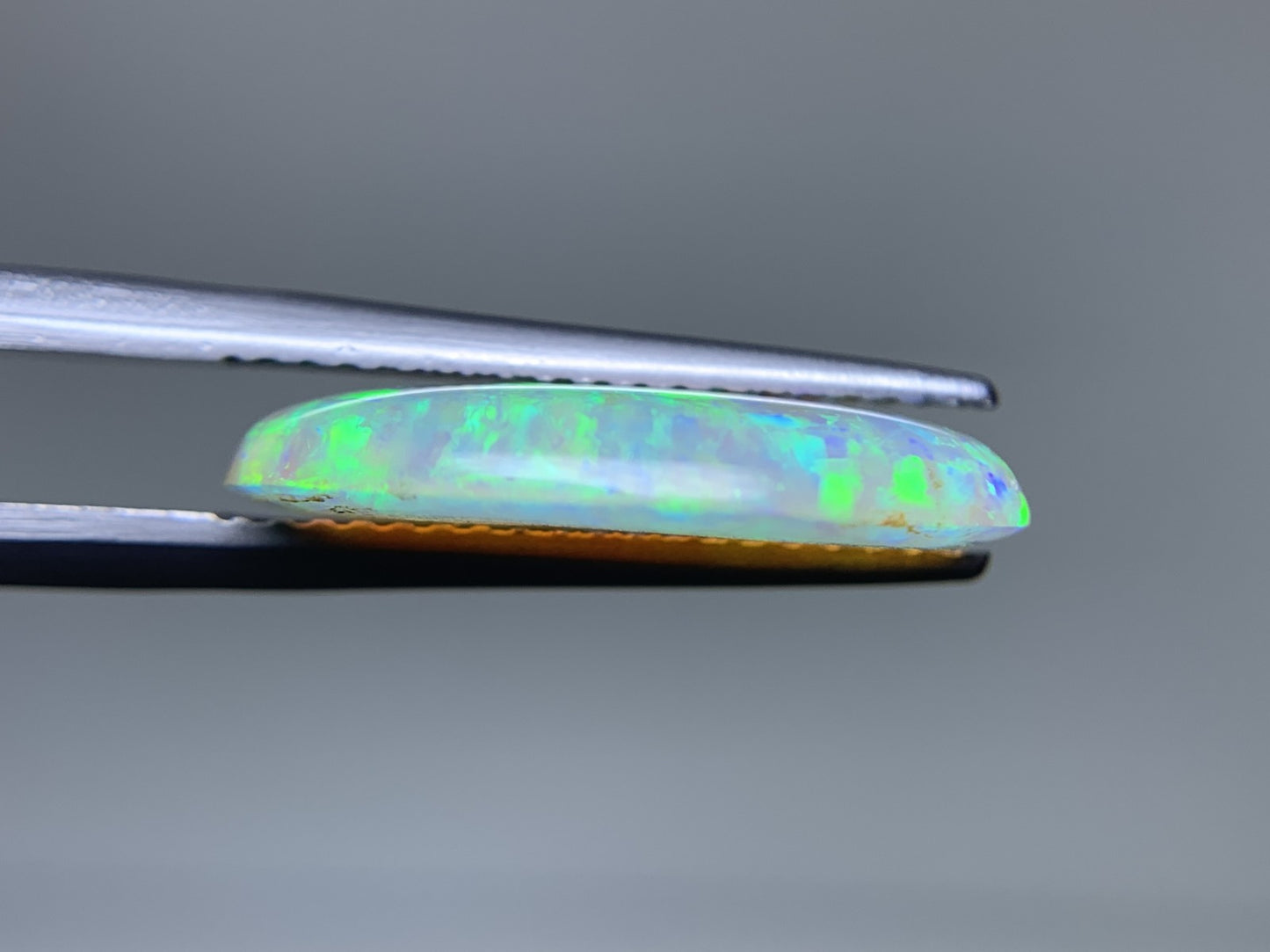 オパール 3.554ct  宝石ソーティング付き  17.2㎜×10.5㎜×3.1㎜ ルース（ 裸石 ） 4203Y