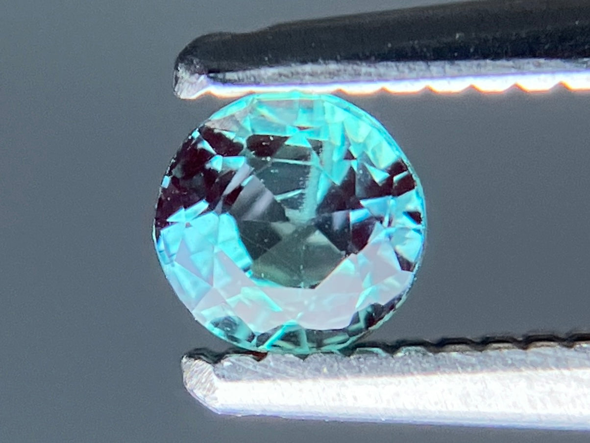 アレキサンドライト 天然 0.275ct 中央宝石ソーティング付き 3.81㎜×3.65㎜×2.46㎜ ルース（ 裸石 ） 6398YY
