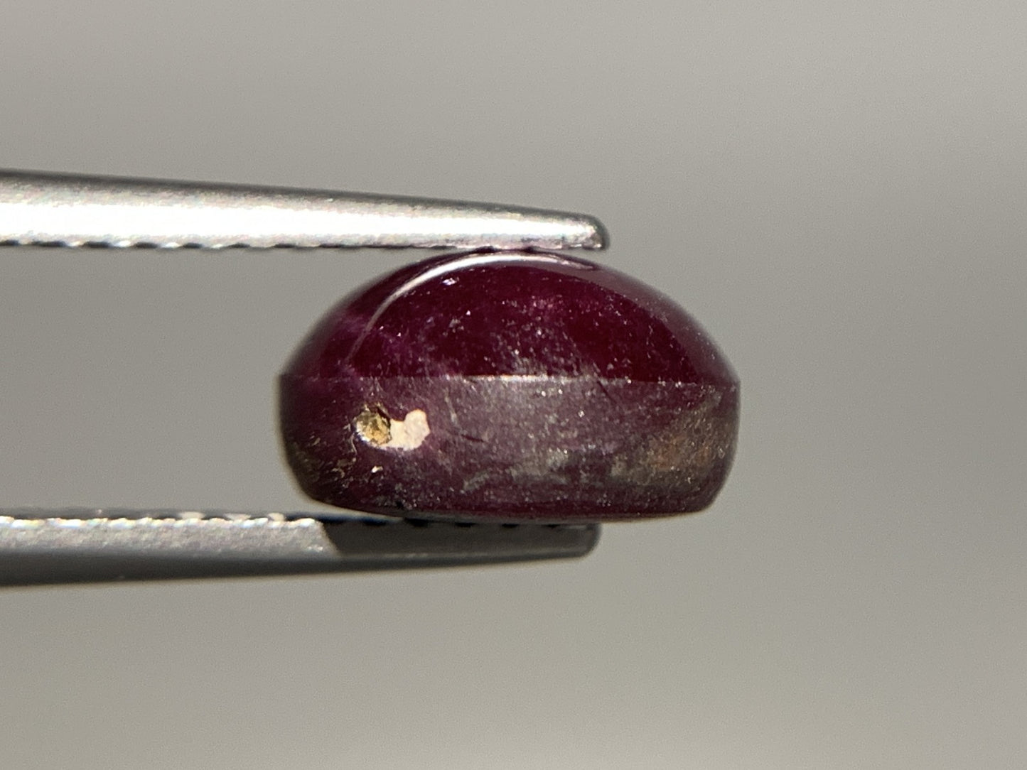 スタールビー 天然 4.357ct 宝石ソーティング付き 8.7㎜×8.3㎜×5.1㎜ ルース（ 裸石 ） 7493Y