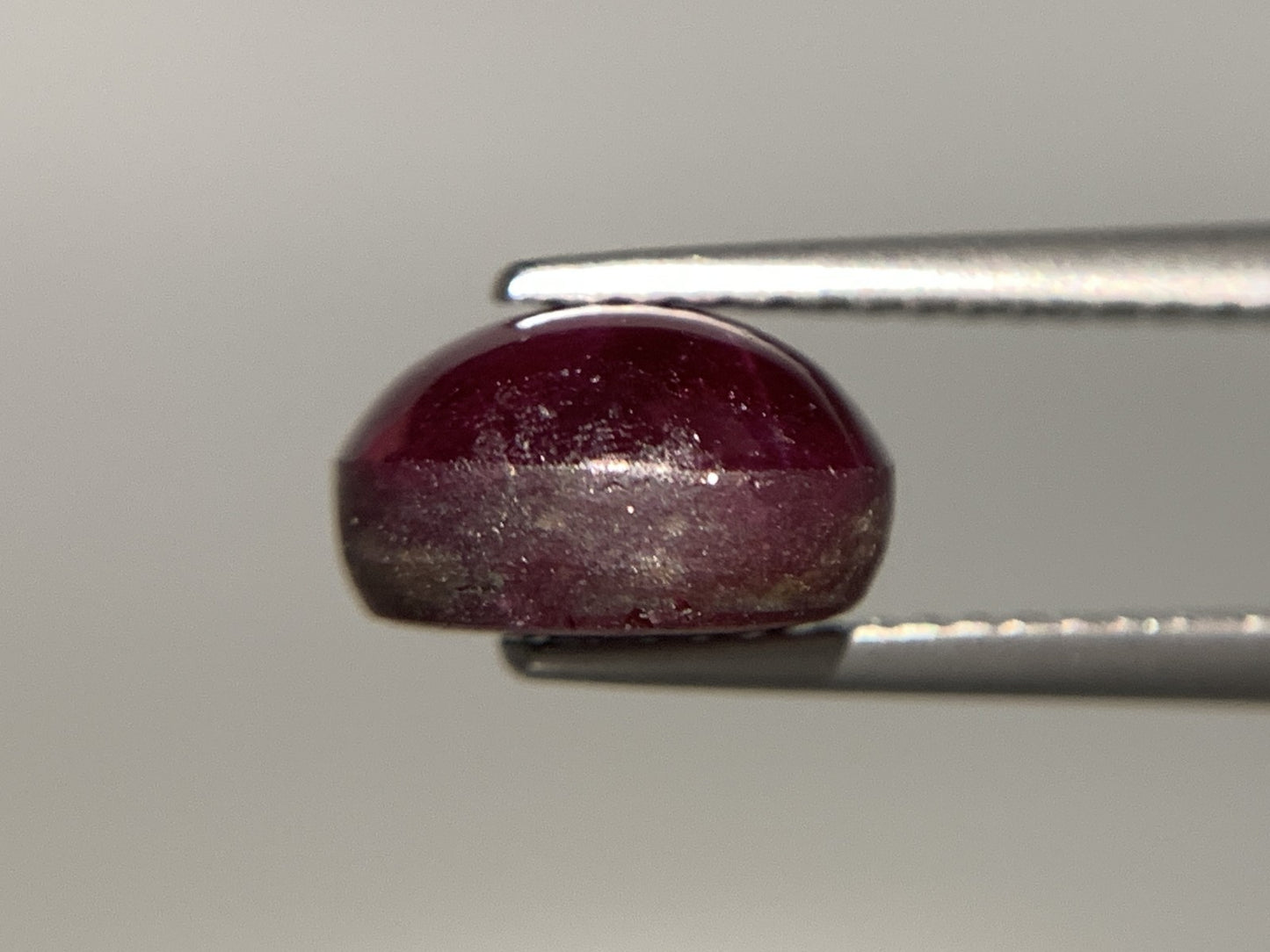 スタールビー 天然 4.357ct 宝石ソーティング付き 8.7㎜×8.3㎜×5.1㎜ ルース（ 裸石 ） 7493Y