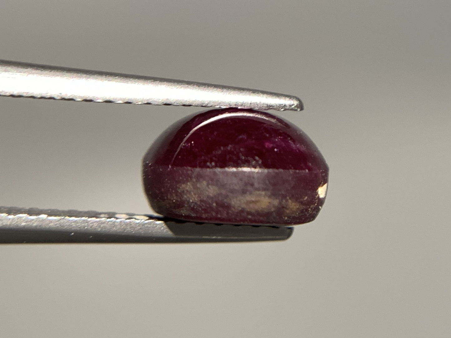 スタールビー 天然 4.357ct 宝石ソーティング付き 8.7㎜×8.3㎜×5.1㎜ ルース（ 裸石 ） 7493Y
