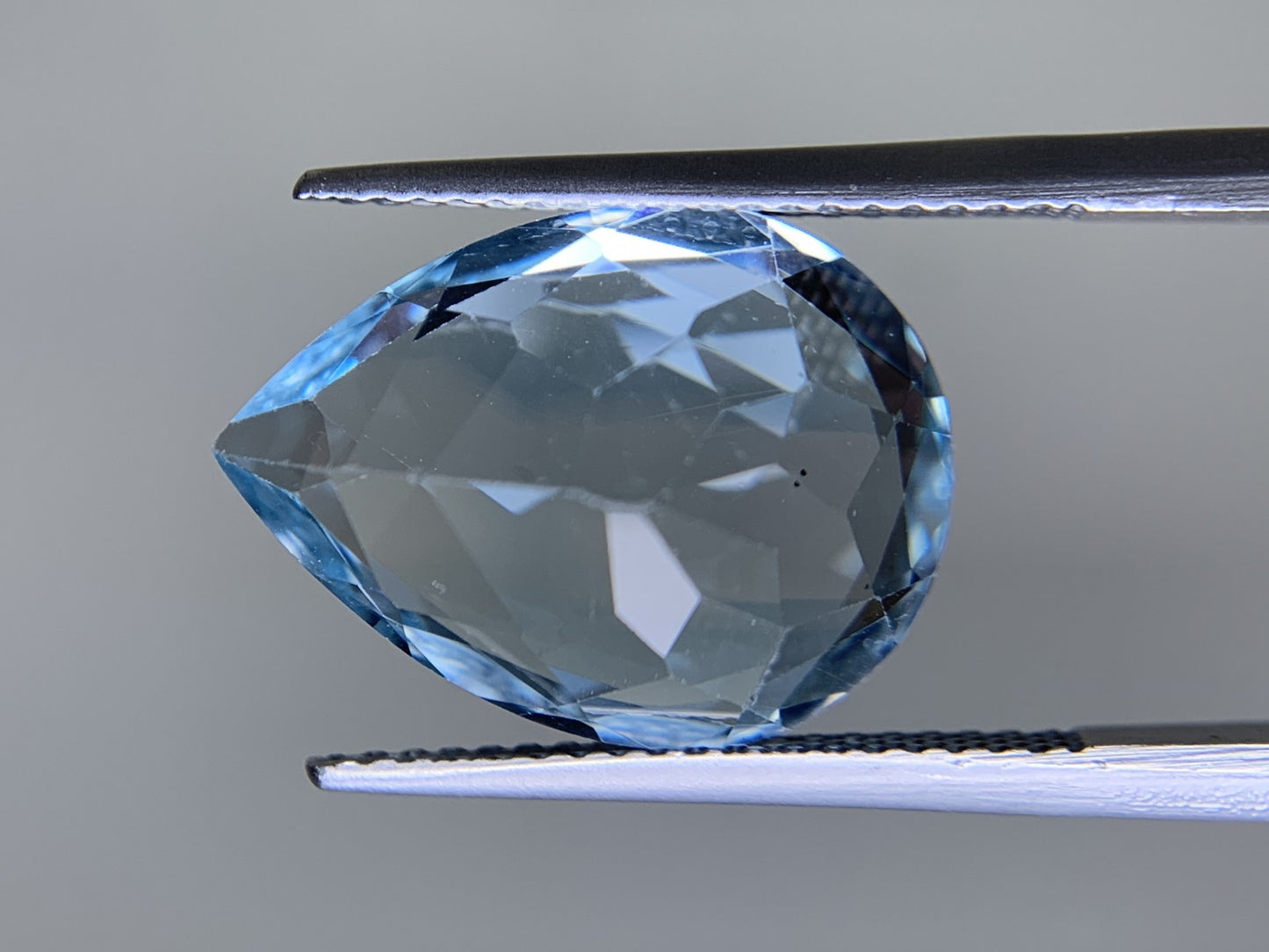 ブルートパーズ 天然 10.032ct 宝石ソーティング付き 16.0㎜×12.0㎜×7.4㎜ ルース（ 裸石 ） 6675Y
