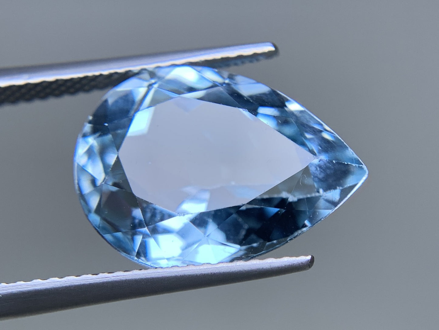 ブルートパーズ 天然 10.032ct 宝石ソーティング付き 16.0㎜×12.0㎜×7.4㎜ ルース（ 裸石 ） 6675Y