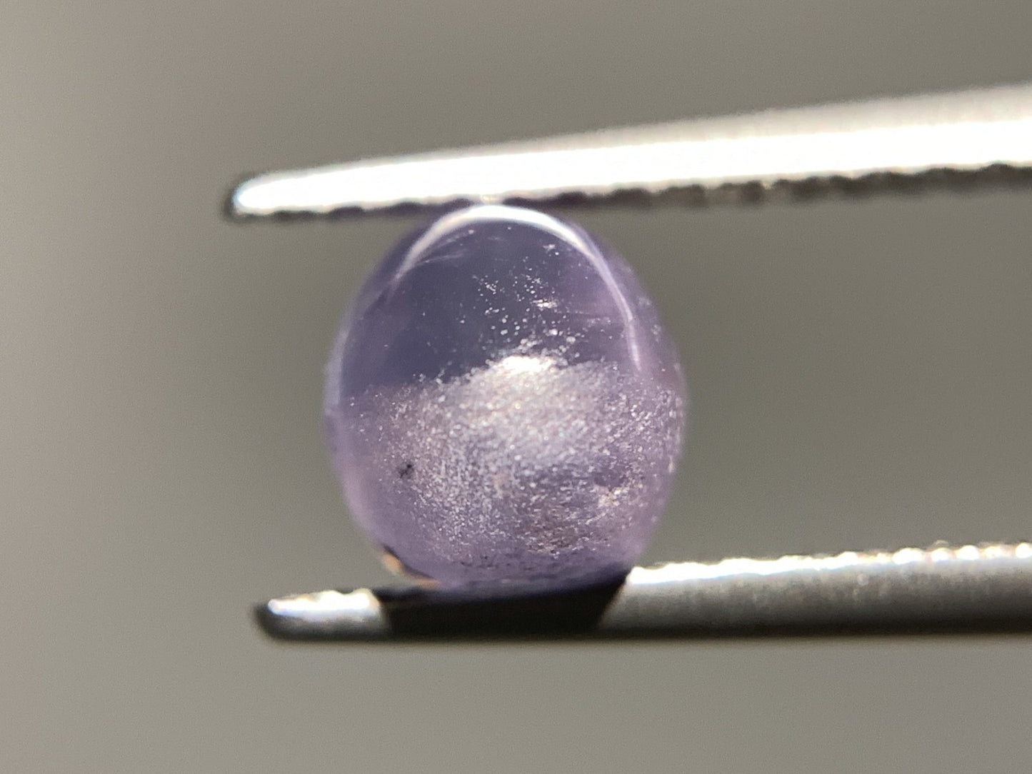 スターサファイア 天然 2.829ct 宝石ソーティング付き 7.7㎜×5.6㎜×5.8㎜ ルース（ 裸石 ） 7483Y