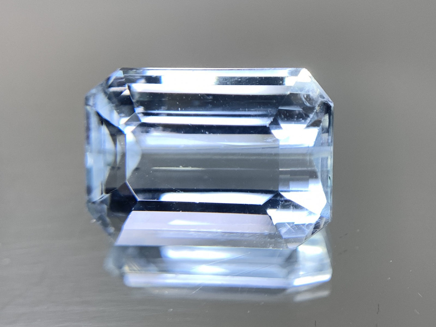 ブルートパーズ 13.722ct 宝石ソーティング付き 15.1㎜×10.9㎜×8.0㎜ 天然 ルース（ 裸石 ） 4459Y