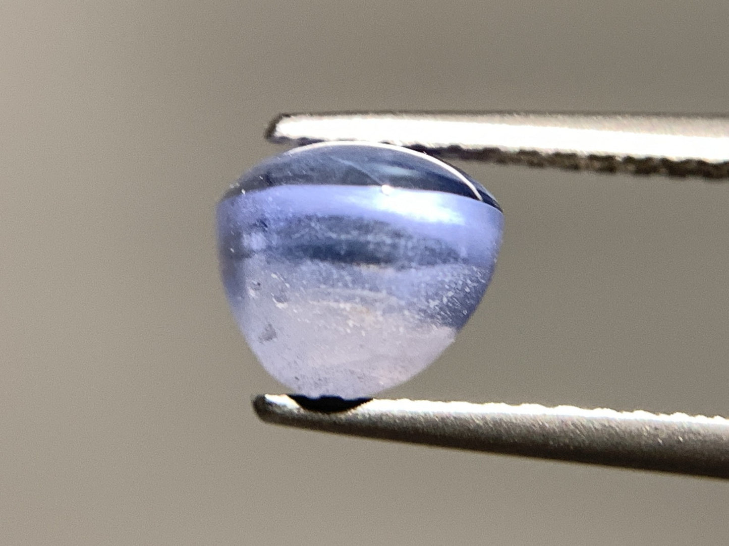 スターサファイア 天然 3.255ct 宝石ソーティング付き 7.6㎜×6.6㎜×5.9㎜ ルース（ 裸石 ） 7486Y