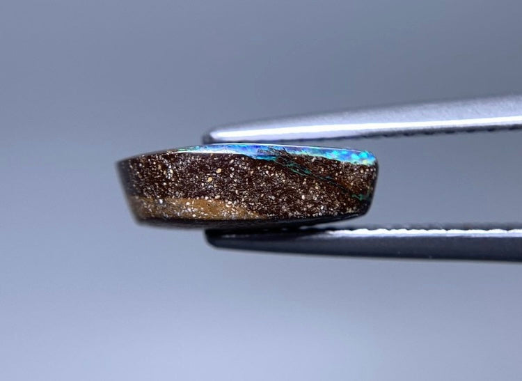 宝石ソーティング付き 天然 ボルダーオパール 3.275ct 縦11.5㎜×横8.3㎜×高さ3.8㎜ 2901Y