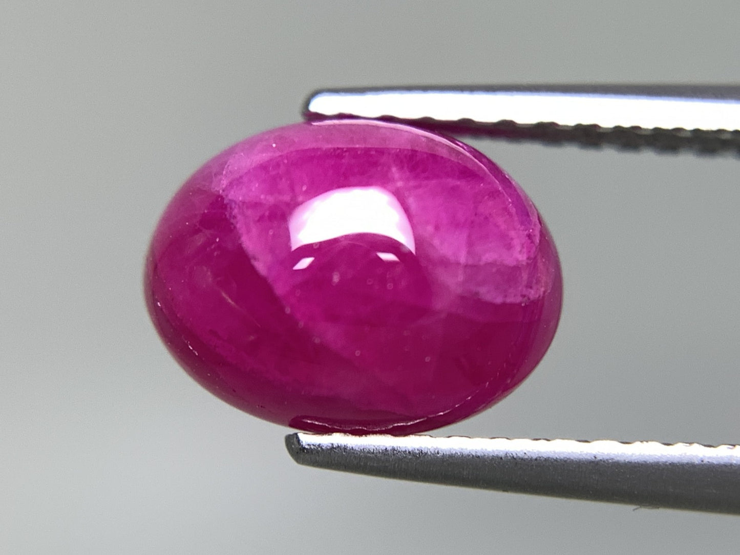 ルビー 天然 3.662ct 宝石ソーティング付き 9.0㎜×6.9㎜×5.4㎜ ルース（ 裸石 ） 7487Y