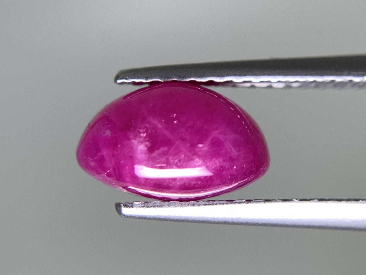 ルビー 天然 3.662ct 宝石ソーティング付き 9.0㎜×6.9㎜×5.4㎜ ルース（ 裸石 ） 7487Y